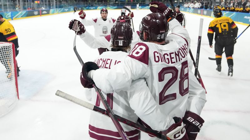 Latvijas hokejam pirmā olimpiskā uzvara kopš 2014. gada