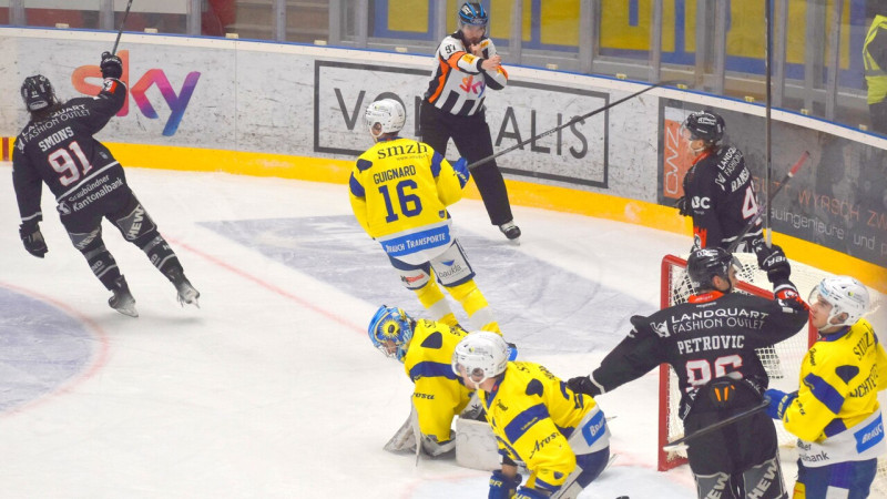 Smons pieliek roku sava iepriekšējā un cita latvieša pašreizējā kluba sagraušanā