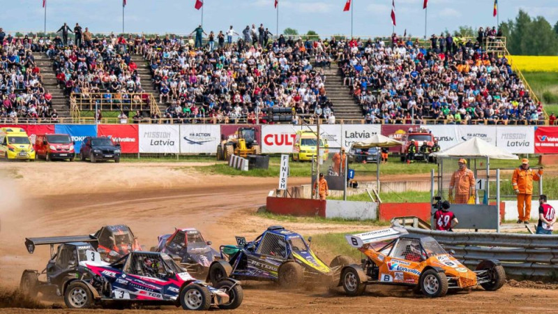 Ar Latvijas sportistu dalību Mūsā startē Eiropas autokross